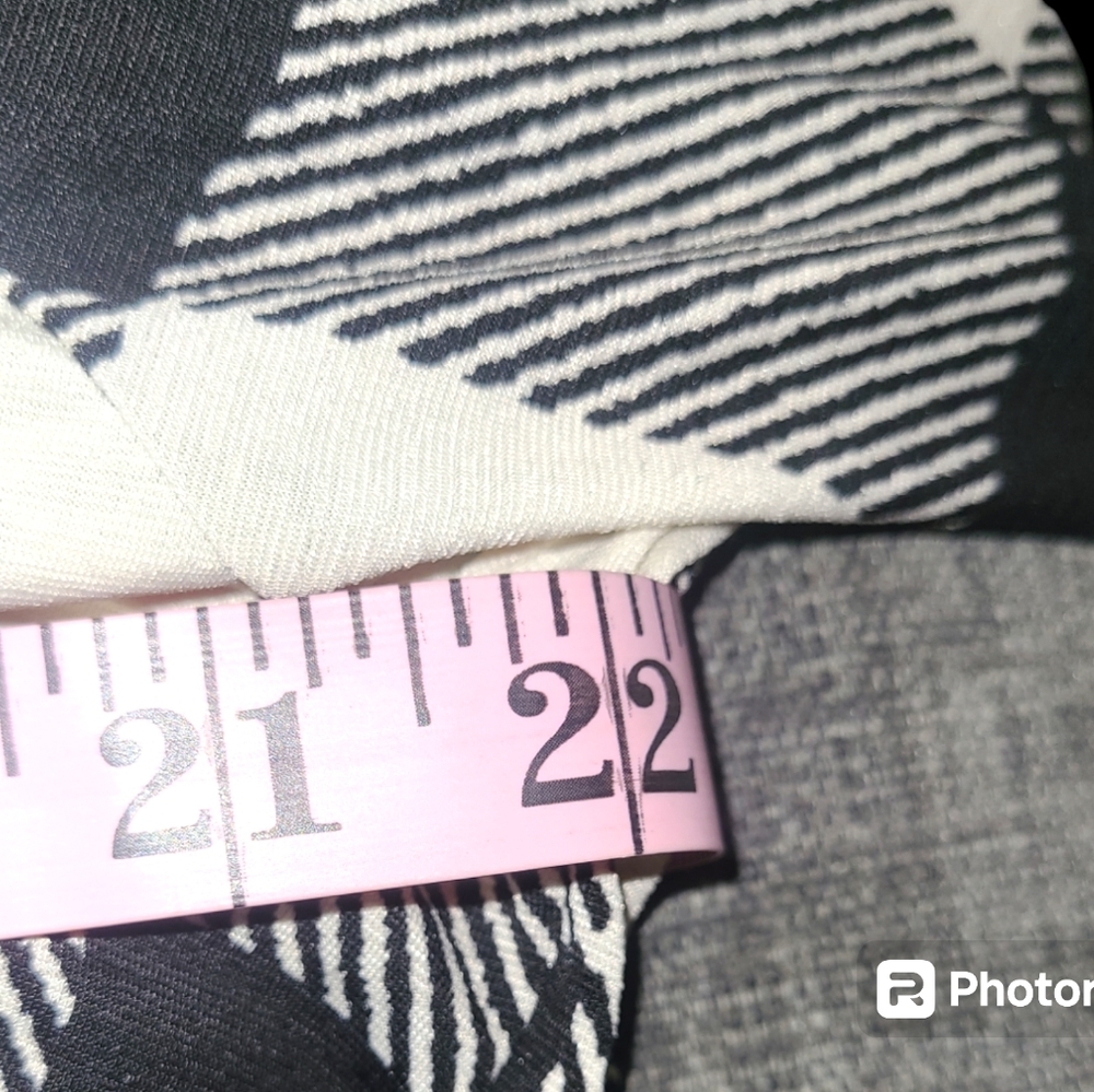 Long Lightweight Long Open top large Buffalo Plaid black and white - Picture 9 of 10